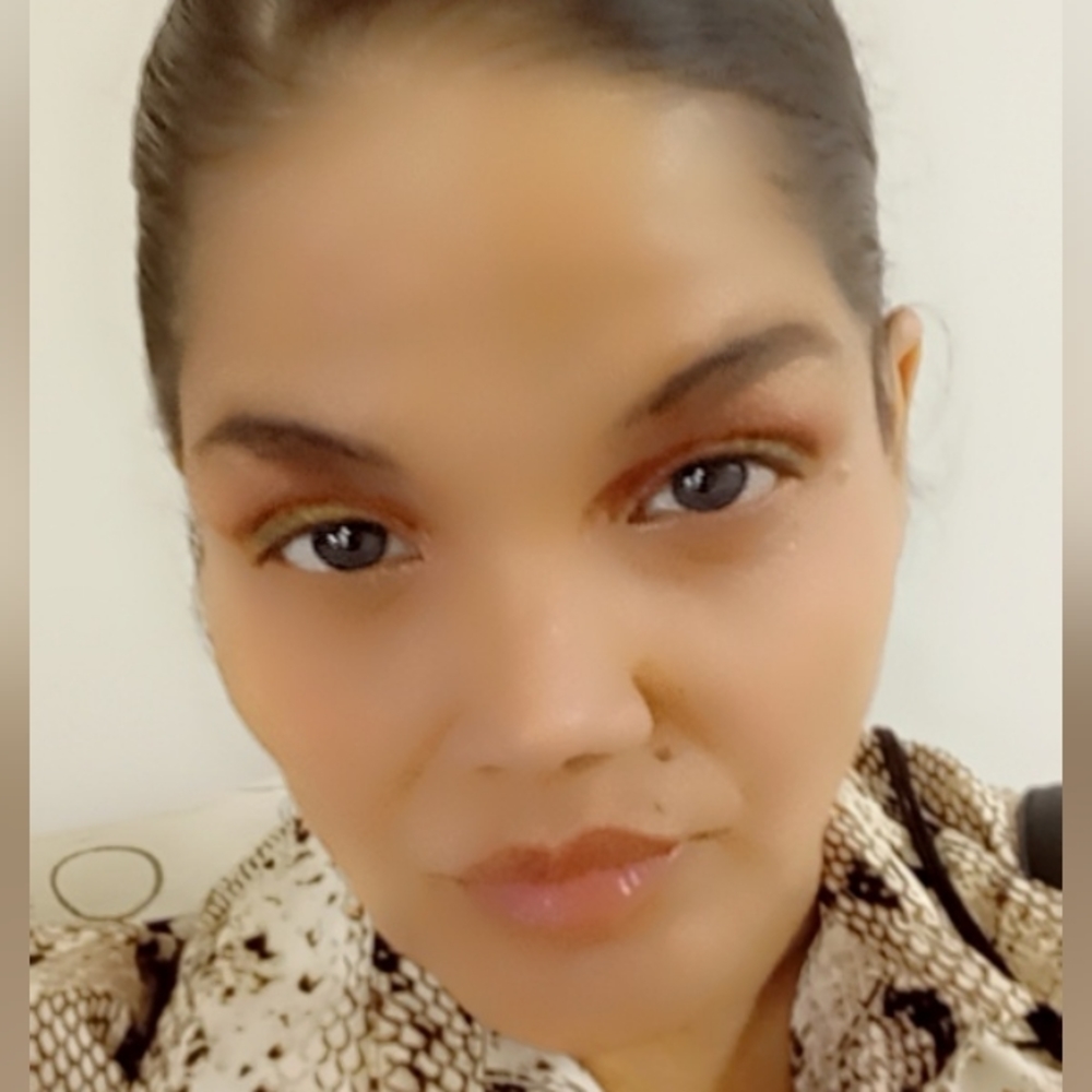 Meet your Posher, Liza